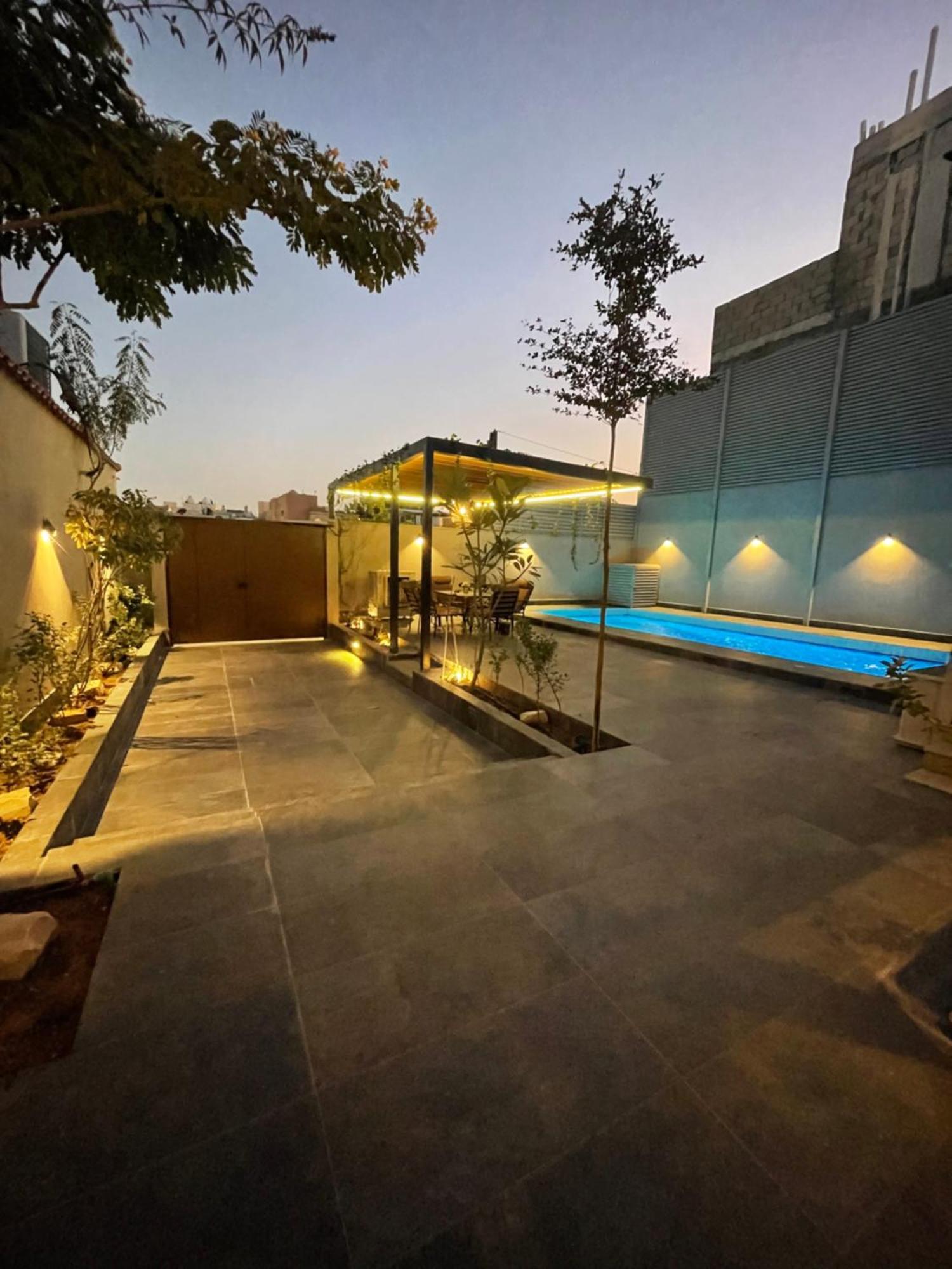 فيلا موقع مميز وإطلالة على المسبح Riyadh Exterior photo